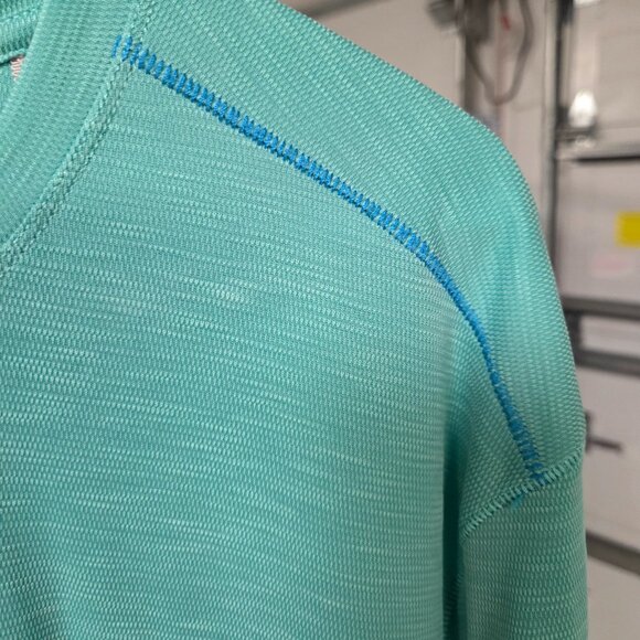 Tommy Bahama large shirt - Picture 4 of 7